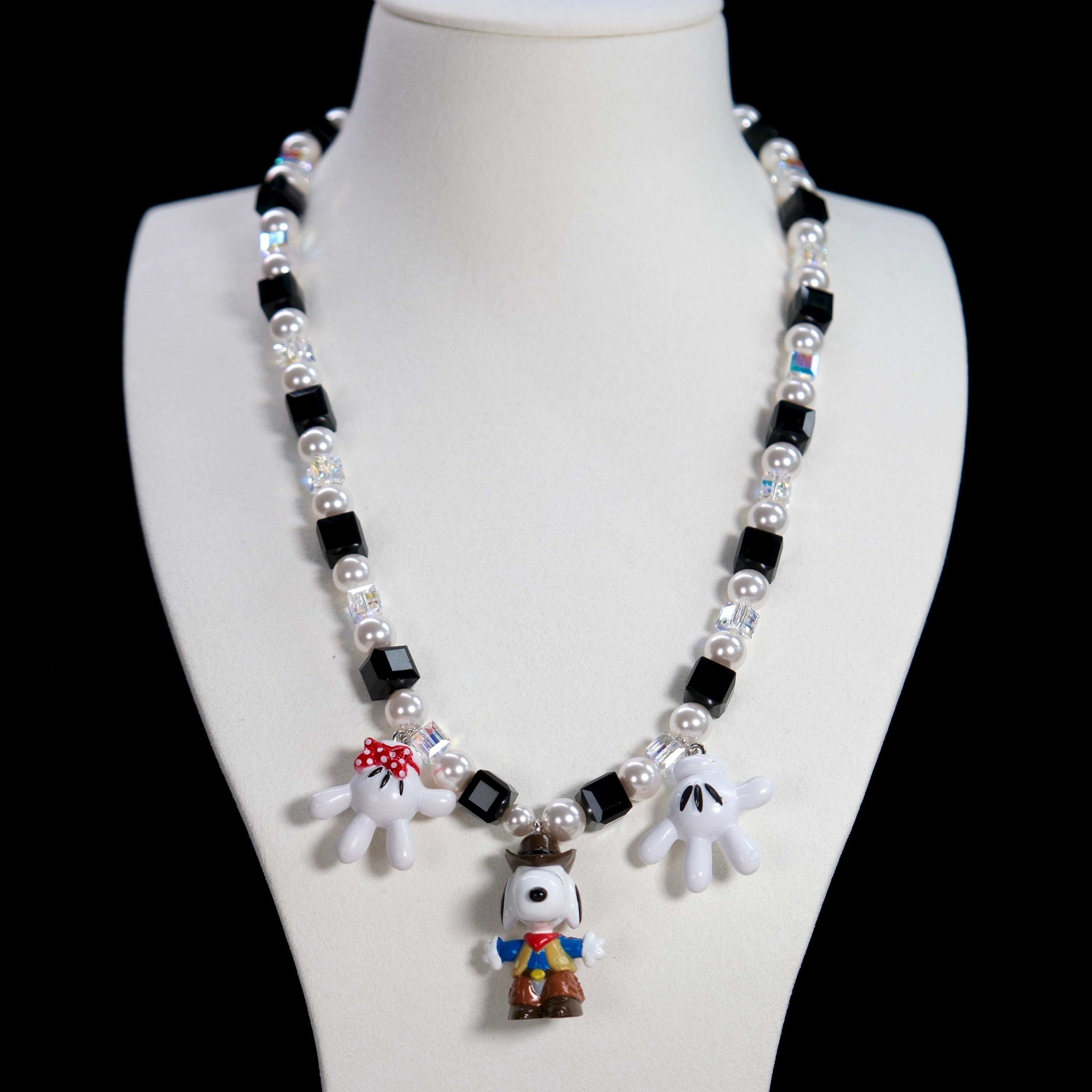 The Best Y2K Aesthetic Gifts for Adult Fans in 2026: 12 Pieces That Aren't Plastic Beads